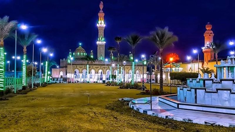 احتفالا بمولده، ألقاب