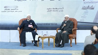 يتحدث بها 500 مليون، قراءة متعمقة في عوامل ازدهار اللغة العربية بجناح الأزهر بمعرض الكتاب