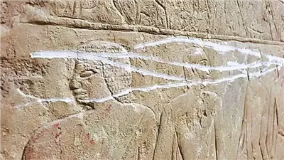 كيف تعامل القانون مع المتواجدين بدون ترخيص داخل المواقع الأثرية؟ 