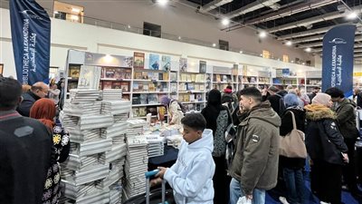  إقبال كبير على إصدارات مكتبة الإسكندرية بمعرض القاهرة الدولي للكتاب 