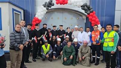 وفد محافظة أسيوط يزور الأقسام والكمائن لتهنئة رجال الشرطة بعيدهم (فيديو) 