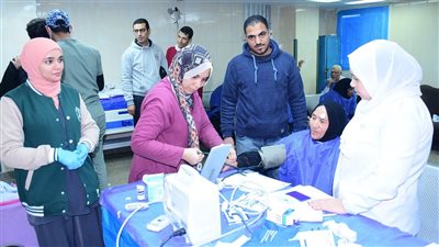 إجراء 85 عملية مياه بيضاء خلال يوم بقسم العيون في سوهاج الجامعي 