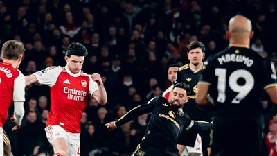 مانشستر يونايتد ينتزع فوزًا مثيرًا من آرسنال 3-2 في الدوري الإنجليزي (صور)