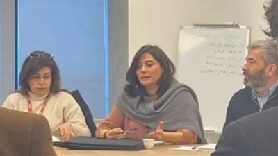 ظهور ديمة شوكت ابنة شقيقة بشار الأسد في اجتماع رسمي يثير الجدل بسوريا