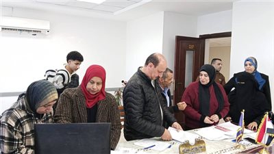 رئيس مدينة دمياط يتابع استبدال وحدات السكن الاقتصادي ببدائل في 