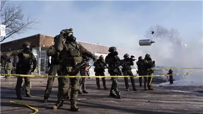 بعد اتصال ترامب وفراي، انسحاب فوري للعملاء الفيدراليين من مينيابوليس