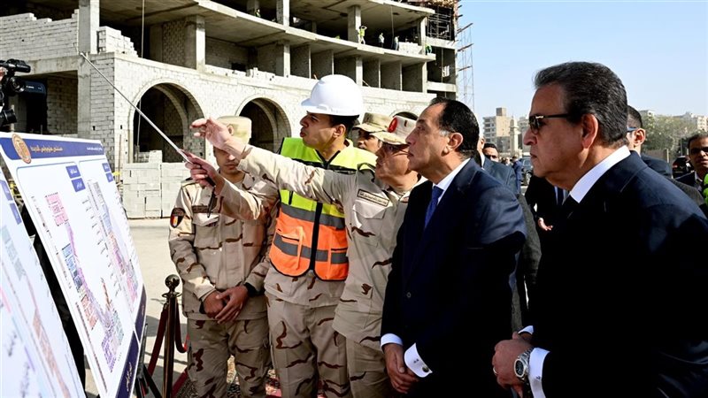 رئيس الوزراء يتفقد