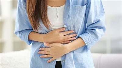 وصفات طبيعية لعلاج آلام الدورة الشهرية في البرد