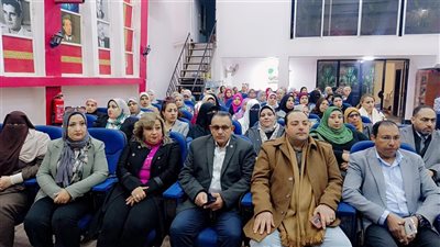 تعليم الفيوم تنظم ندوة عن القائد المبدع احتفالا بيوم التعليم العالمي 