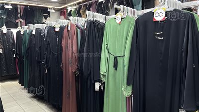 تبدأ من 850 جنيها، أسعار عبايات عمرة رمضان 2026 في العتبة (فيديو صور) 