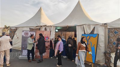 من الجرجار إلى الخيامية، تعرف على الزي التقليدي المصري بمعرض الكتاب 