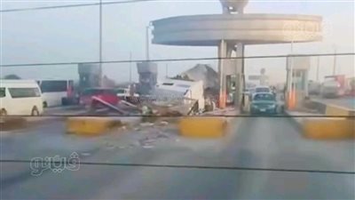 خروج مصابي حادث كارتة تحصيل الرسوم بطريق بلبيس بعد تحسن حالتهم