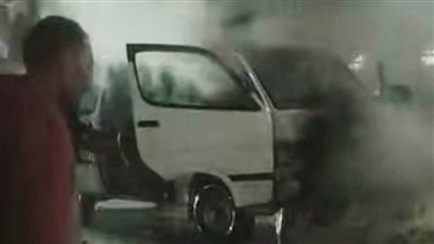 العناية الإلهية تنقذ زفتى من كارثة بعد حريق ميكروباص أمام محطة بنزين (فيديو)