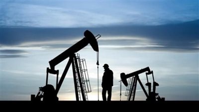 ارتفاع أسعار النفط لليوم الثالث بعد مخاوف شن هجوم أمريكي على إيران 