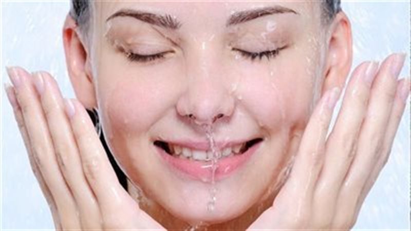تشققات الوجه 