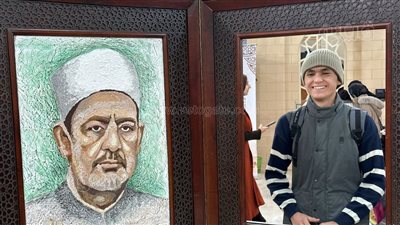 صورة مع الإمام، رسالة حب من زوار معرض القاهرة للكتاب للشيخ أحمد الطيب