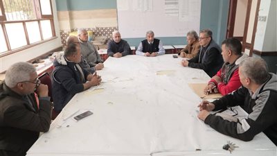 وكيل تعليم الوادي الجديد يتابع إجراءات العمل داخل كنترول الشهادة الإعدادية