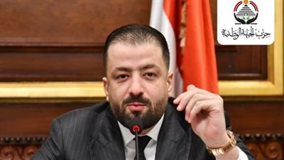 بعد اعتذار السيد القصير، تكليف محمد عاطف عمران شريف بأعمال الأمين العام لحزب الجبهة الوطنية 