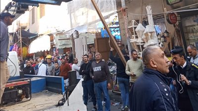 إزالة 70 حالة إشغال خلال حملة استهدفت شارع مكة بالإسماعيلية (صور)