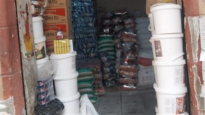 تموين الإسكندرية يضبط سلع غذائية مجهولة المصدر في حملات مكبرة بغرب والجمرك