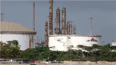 باستثناء 4 دول، أمريكا تخفف العقوبات على قطاع النفط في فنزويلا 