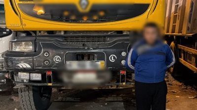 ضبط سائق سيارة نقل ألقى مخلفات بناء بأحد محاور القاهرة