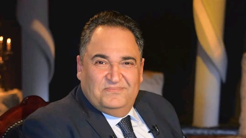الإعلامي محمد علي
