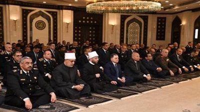وزيرا الداخلية والأوقاف ومفتي الجمهورية ومحافظ القاهرة يؤدون صلاة الجمعة بمسجد الشرطة 
