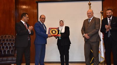 مجلس سيدات الأعمال بالجيزة ينظم دورة متخصصة في إدارة المشروعات بالتحول الرقمي