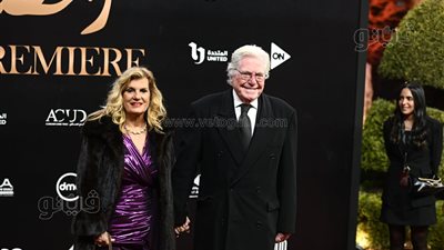 حسين فهمي وزوجته ومحمود حميدة في حفل مسلسلات رمضان 2026 (صور)