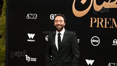 أمينة خليل وآسر ياسين ومحمد سلام على ريد كاربت حفل مسلسلات رمضان 2026