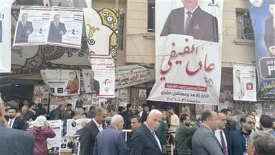 المحامون يتوافدون بكثافة للإدلاء بأصواتهم في انتخابات النقابة الفرعية بالشرقية (صور)