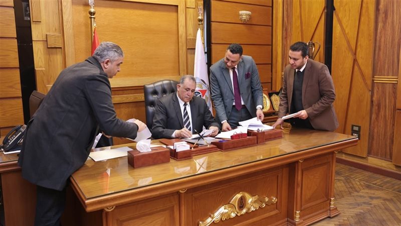 نقيب المحامين يتابع