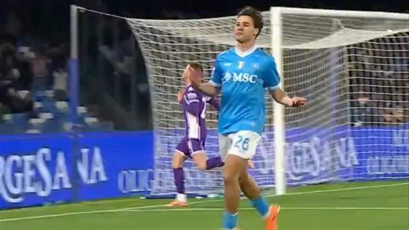 نابولي ضد فيورنتينا،