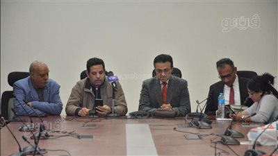 معرض الكتاب يناقش 