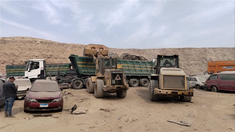 مقبرة البساتين، فيتو