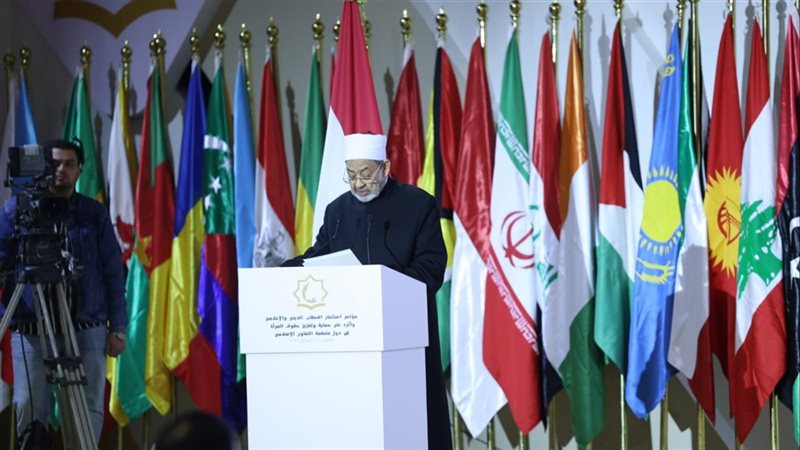 الدكتور أحمد الطيب