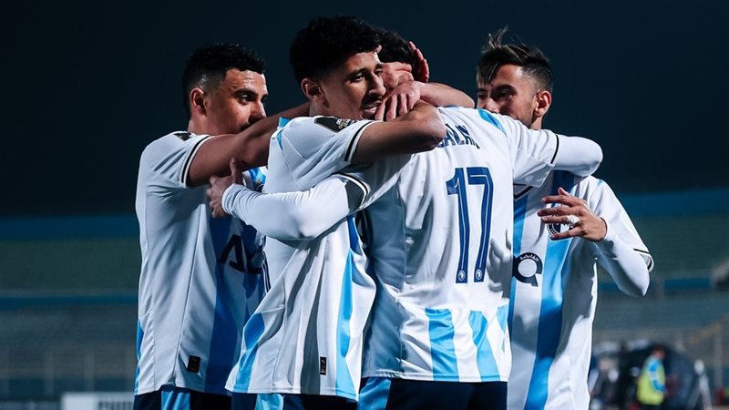 بيراميدز، فيتو