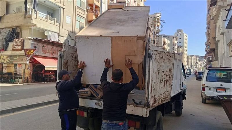 حملات مكبرة لإزالة