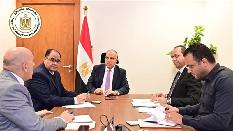 وزير الري والموارد