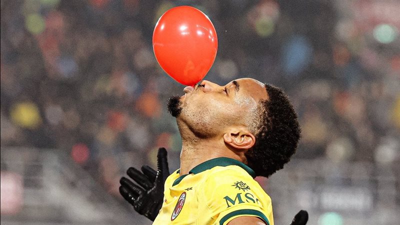 نكونكو لاعب ميلان