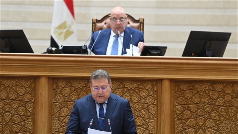 مناقشة اتفاقية منحة