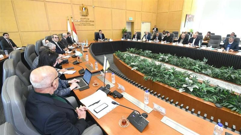  اجتماع وزير الإسكان