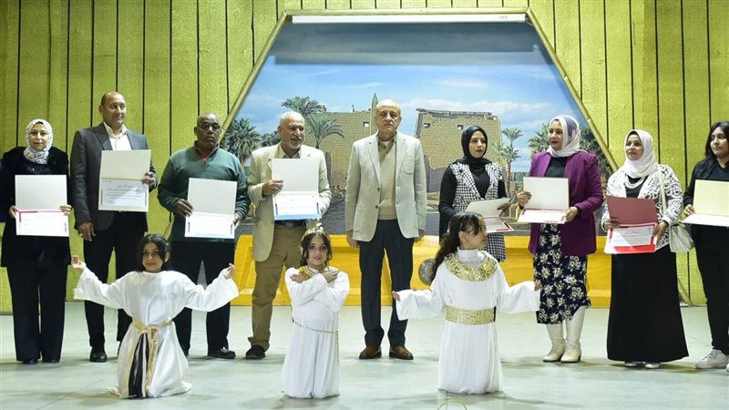 محافظ الأقصر في تدشين