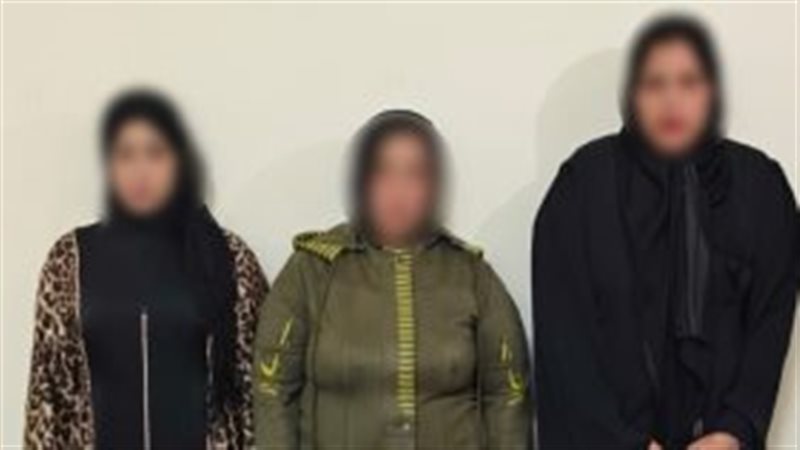 ضبط 4 سيدات لممارستهن