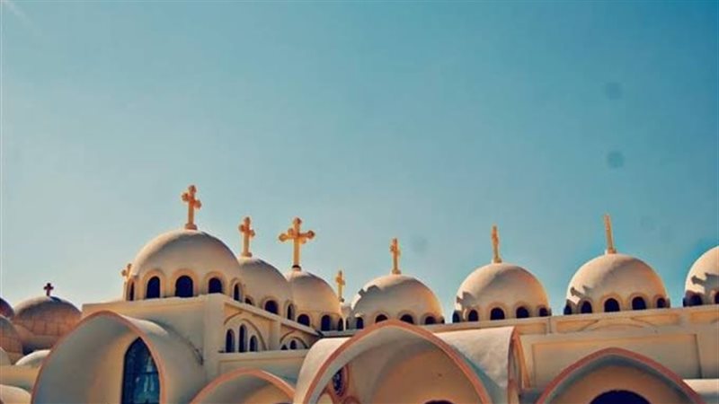 إصابة 8 أشخاص بإصابات