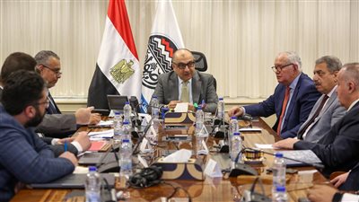 وزير قطاع الأعمال العام يبحث مع الاتحاد الأفرو-آسيوي فرص الشراكة والاستثمار