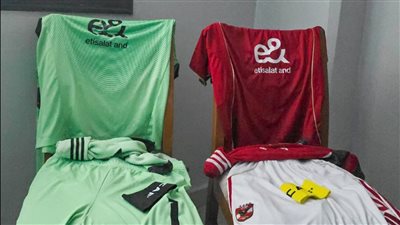 الأهلي بالزي التقليدي أمام شبيبة القبائل في دوري أبطال أفريقيا 