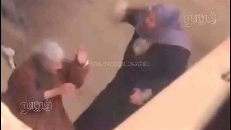 سحل مسنة على يد نجلتها