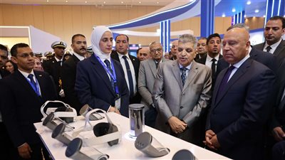 كامل الوزير: الرئيس وجه بتحويل مصر إلى مركز دولي للنقل واللوجستيات وتجارة الترانزيت